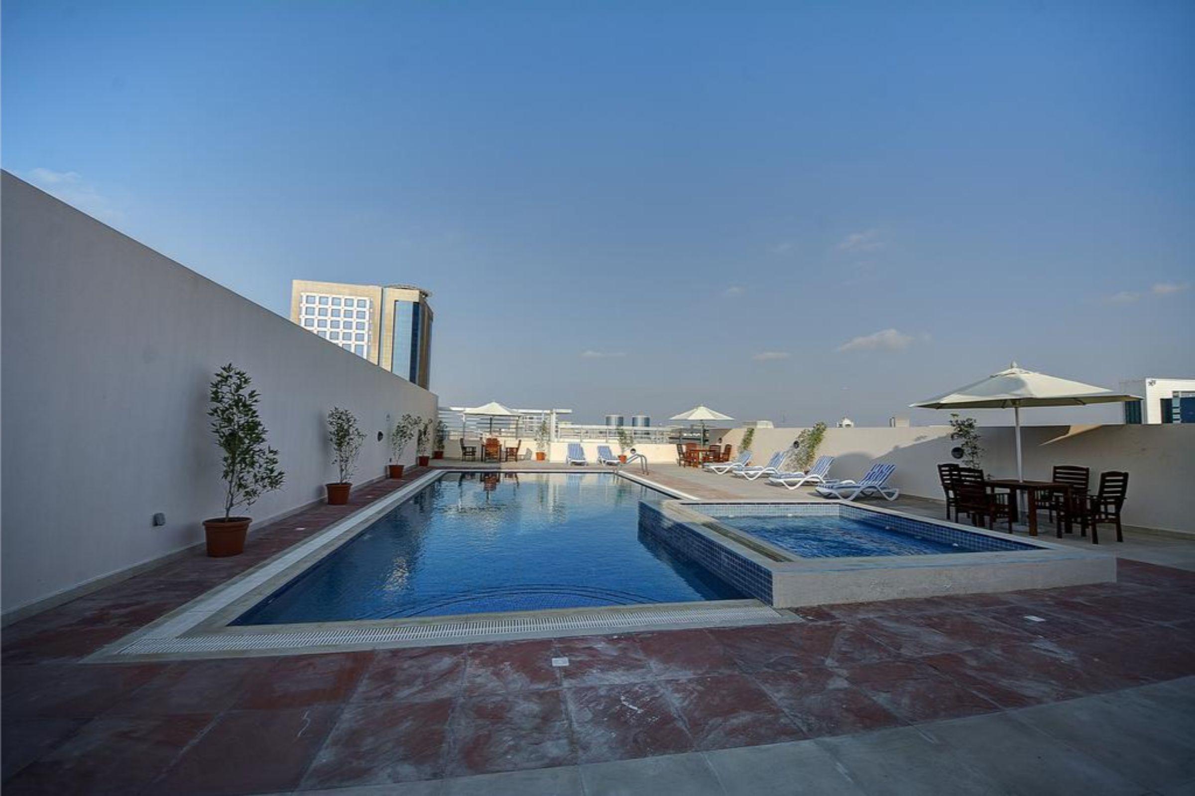 דובאי Orchid Vue Hotel מראה חיצוני תמונה